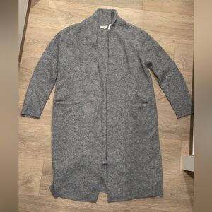 Elegant Gray Women's Cardigan
